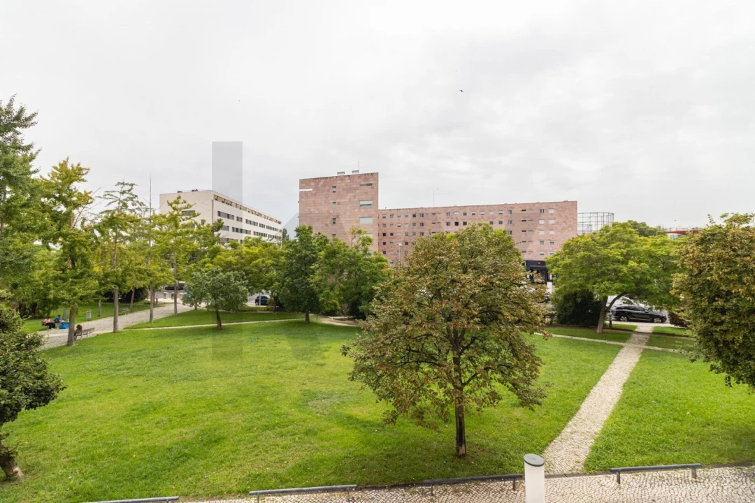 Apartamento T4 para Venda em Parque das Nações Foto 34