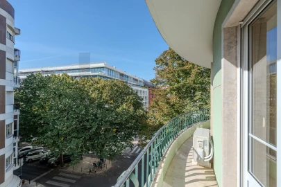 Apartamento T4 para Arrendamento em Areeiro