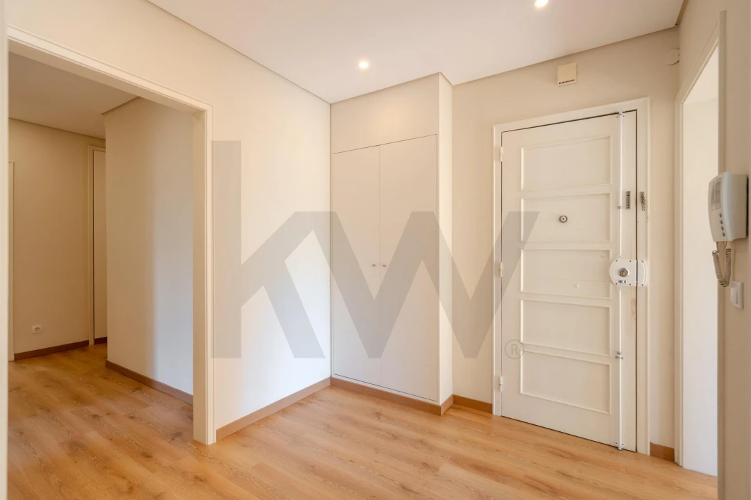 Apartamento T4 para Arrendamento em Areeiro Foto 36