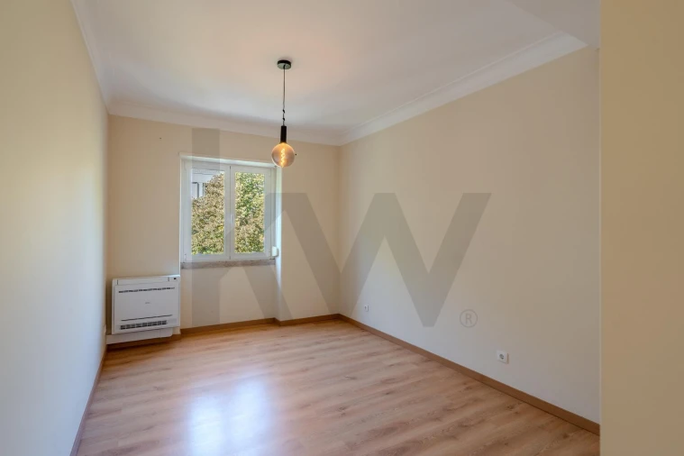 Apartamento T4 para Arrendamento em Areeiro Foto 21