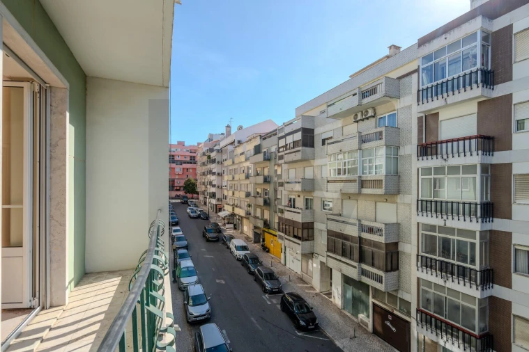 Apartamento T4 para Arrendamento em Areeiro Foto 40