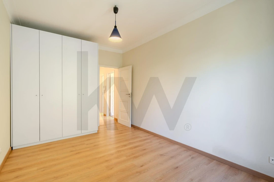 Apartamento T4 para Arrendamento em Areeiro Foto 10