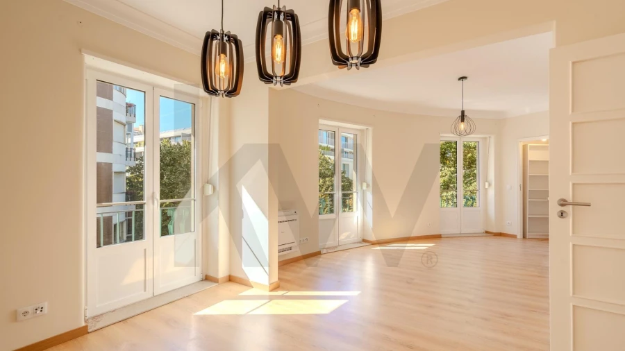 Apartamento T4 para Arrendamento em Areeiro