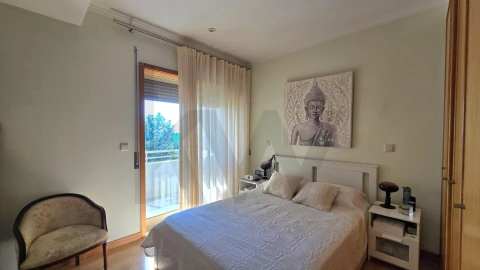 Apartamento T2 para Arrendamento em Santa Maria da Feira, Travanca, Sanfins e Espargo