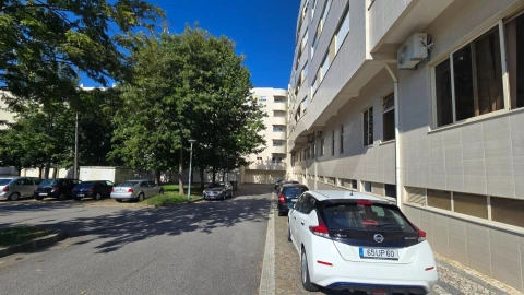 Apartamento T2 para Arrendamento em Santa Maria da Feira, Travanca, Sanfins e Espargo