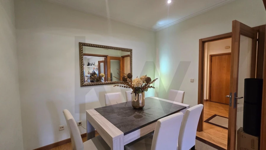 Apartamento T2 para Arrendamento em Santa Maria da Feira, Travanca, Sanfins e Espargo Foto 11