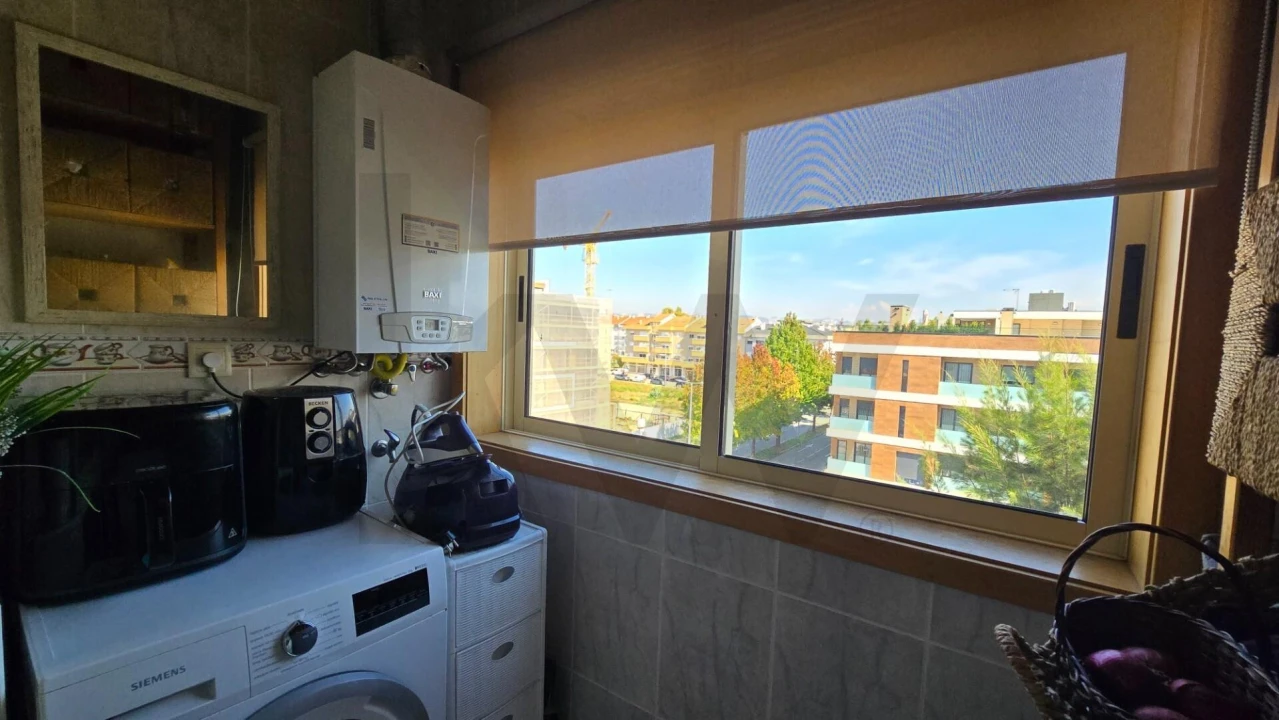 Apartamento T2 para Arrendamento em Santa Maria da Feira, Travanca, Sanfins e Espargo Foto 5