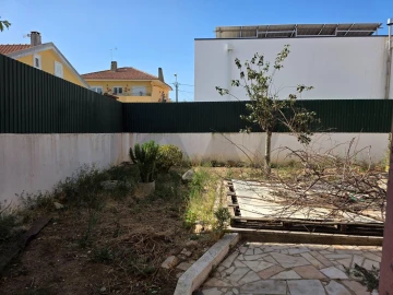 Moradia T2 para Venda em São Domingos de Rana