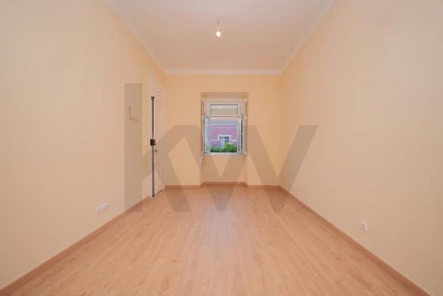 Apartamento T2 para Arrendamento em Arroios
