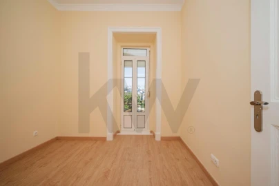 Apartamento T2 para Arrendamento em Arroios