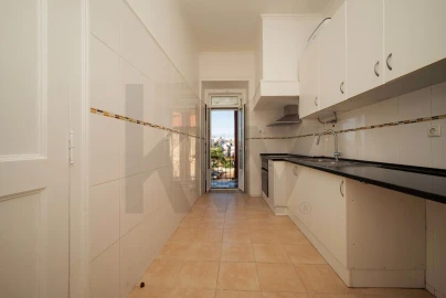 Apartamento T2 para Arrendamento em Arroios