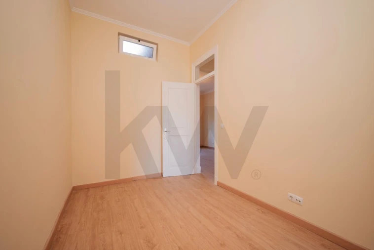 Apartamento T2 para Arrendamento em Arroios Foto 9