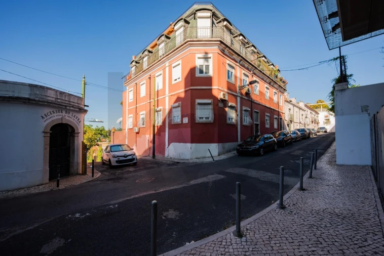 Apartamento T2 para Arrendamento em Arroios Foto 25