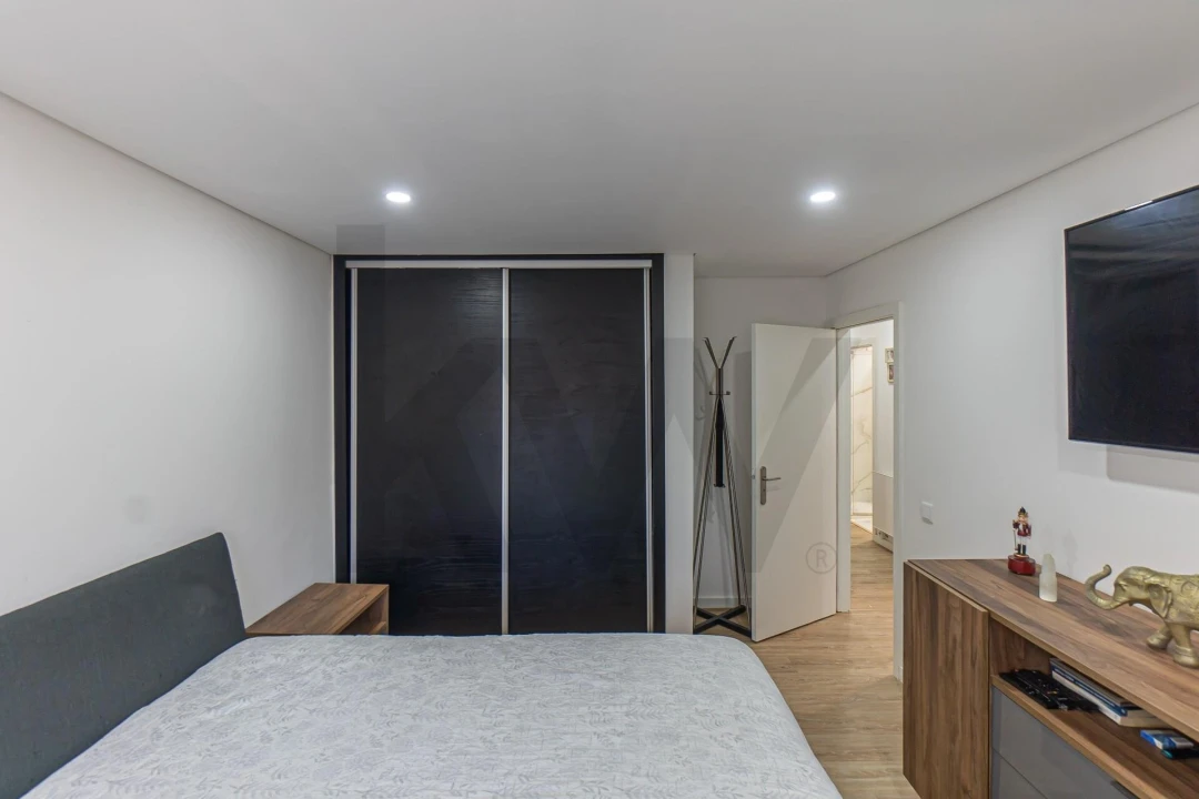 Apartamento T2 para Venda em Avintes Foto 7