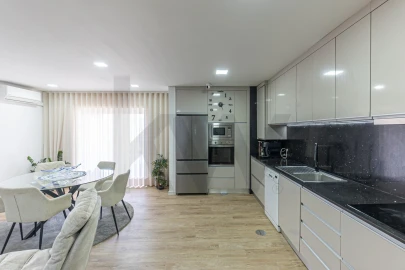 Apartamento T2 para Venda em Avintes