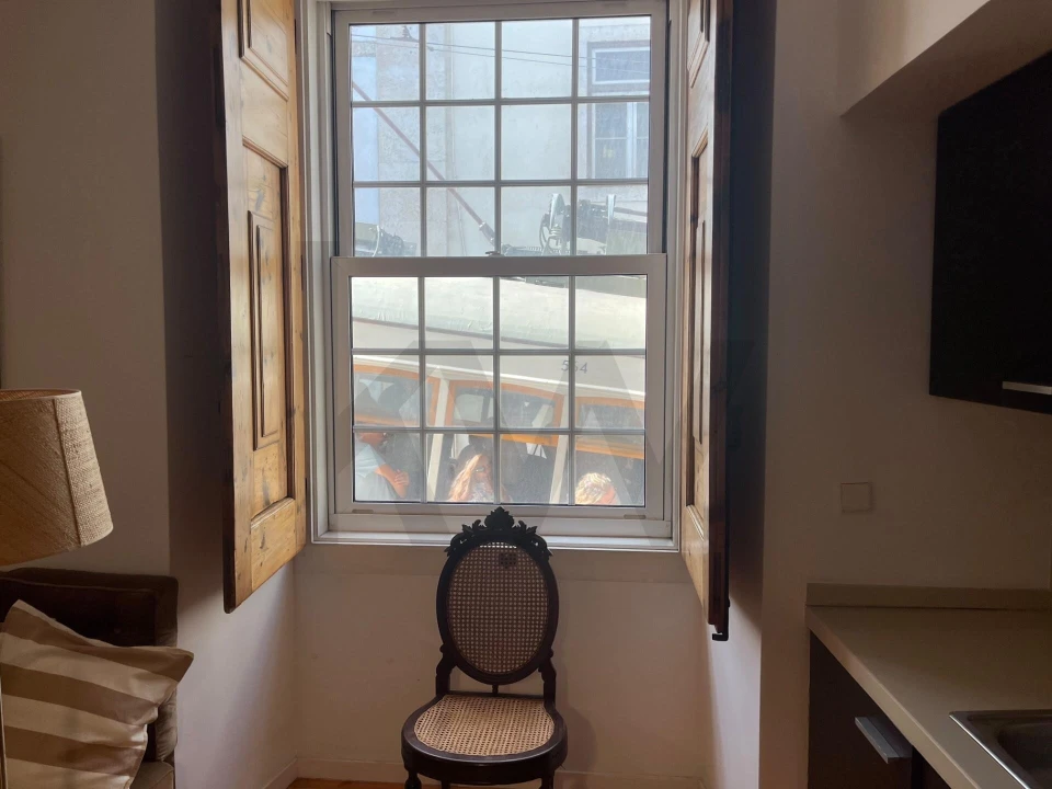 Apartamento T2 para Arrendamento em Santa Maria Maior Foto 2