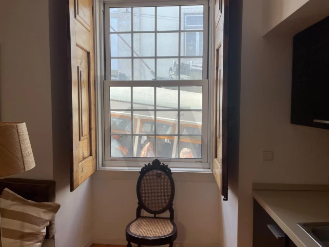 Apartamento T2 para Arrendamento em Santa Maria Maior Foto 2