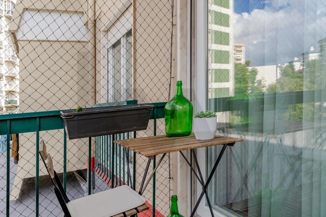 Apartamento T3 para Arrendamento em Carnaxide e Queijas Foto 26