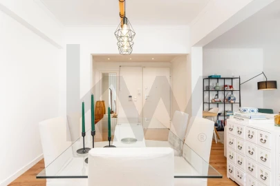 Apartamento T3 para Arrendamento em Carnaxide e Queijas