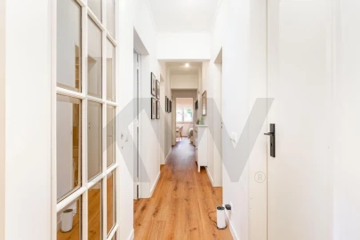 Apartamento T3 para Arrendamento em Carnaxide e Queijas