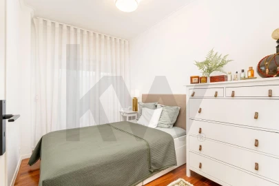 Apartamento T3 para Arrendamento em Carnaxide e Queijas