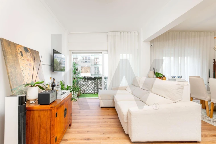 Apartamento T3 para Arrendamento em Carnaxide e Queijas Foto 8