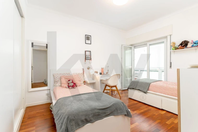 Apartamento T3 para Arrendamento em Carnaxide e Queijas Foto 19