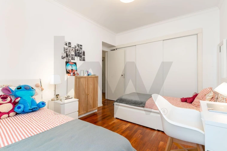 Apartamento T3 para Arrendamento em Carnaxide e Queijas Foto 24