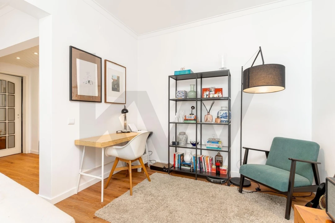 Apartamento T3 para Arrendamento em Carnaxide e Queijas Foto 2