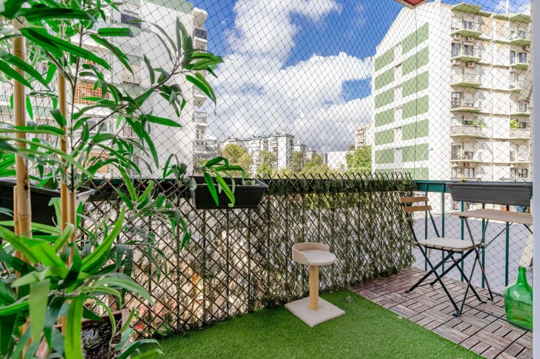 Apartamento T3 para Arrendamento em Carnaxide e Queijas Foto 33