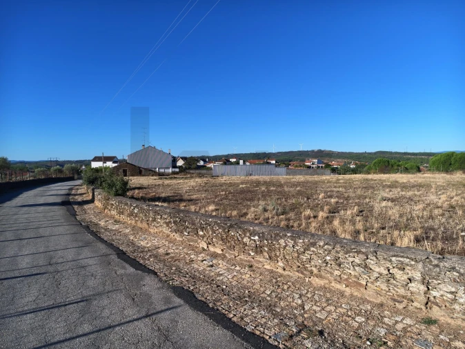 Terreno para Venda em Benquerenças Foto 6