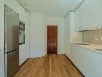 Apartamento T3 para Arrendamento em Cascais e Estoril