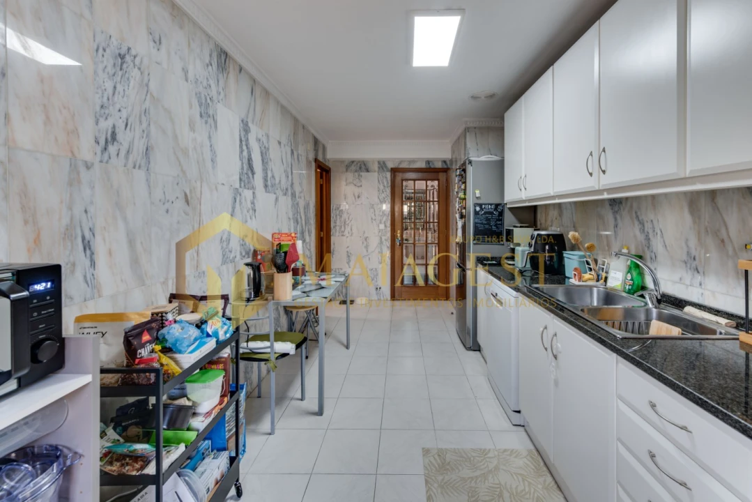 Apartamento T2 para Venda em Mafamude e Vilar do Paraíso Foto 17
