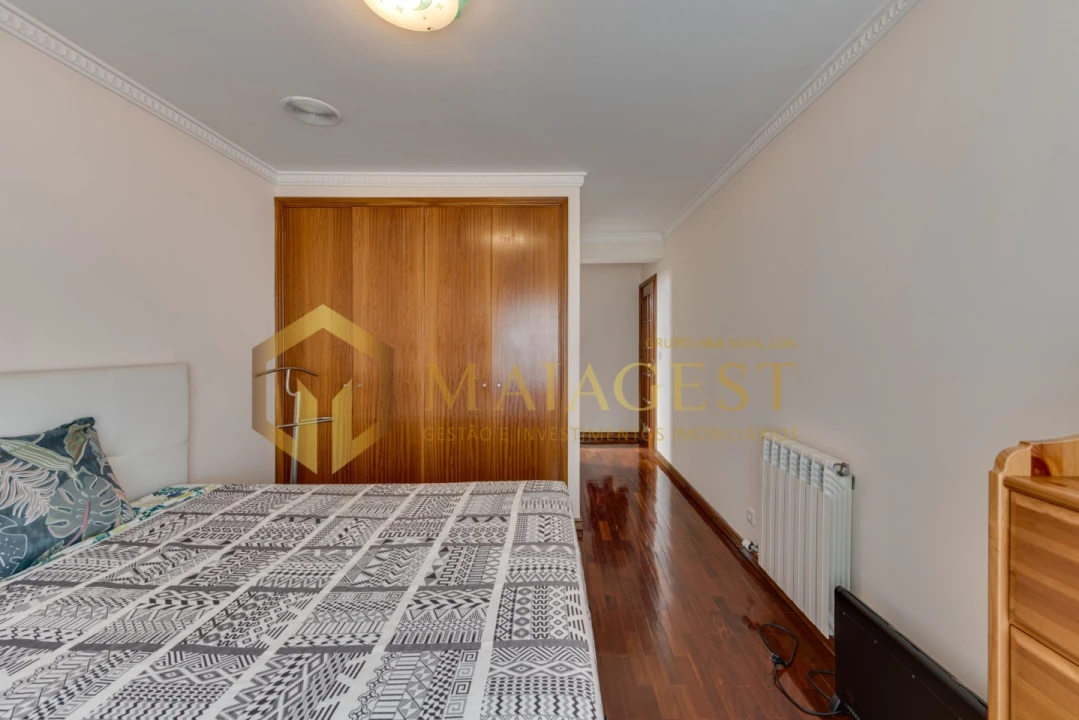 Apartamento T2 para Venda em Mafamude e Vilar do Paraíso Foto 31