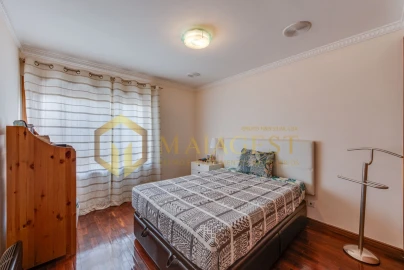Apartamento T2 para Venda em Mafamude e Vilar do Paraíso