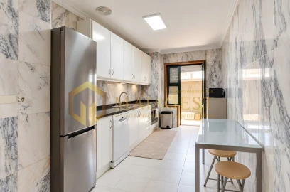 Apartamento T2 para Venda em Mafamude e Vilar do Paraíso