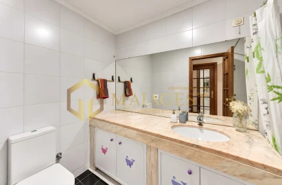 Apartamento T2 para Venda em Mafamude e Vilar do Paraíso
