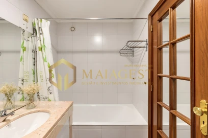 Apartamento T2 para Venda em Mafamude e Vilar do Paraíso
