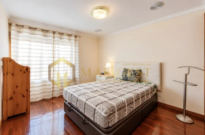 Apartamento T2 para Venda em Mafamude e Vilar do Paraíso