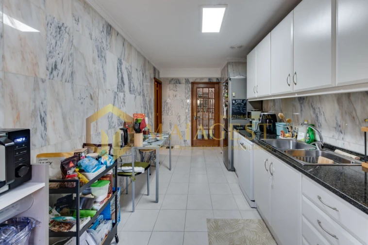 Apartamento T2 para Venda em Mafamude e Vilar do Paraíso Foto 17