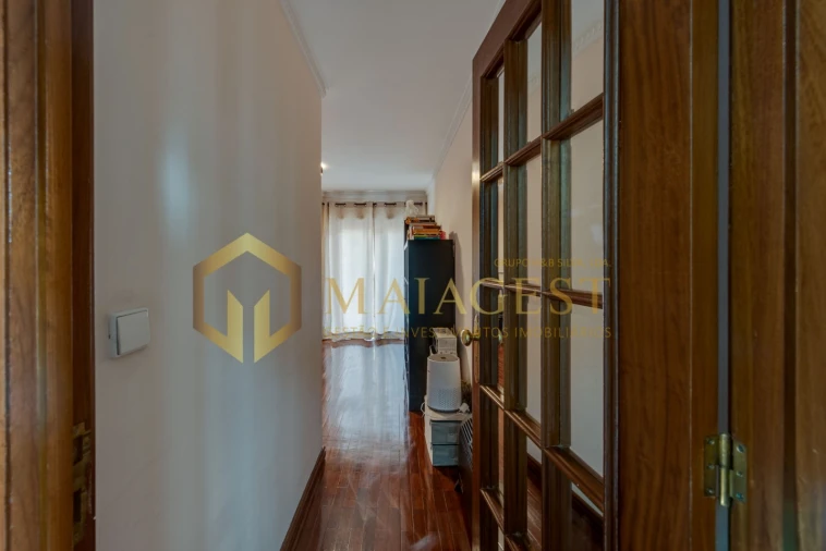 Apartamento T2 para Venda em Mafamude e Vilar do Paraíso Foto 23