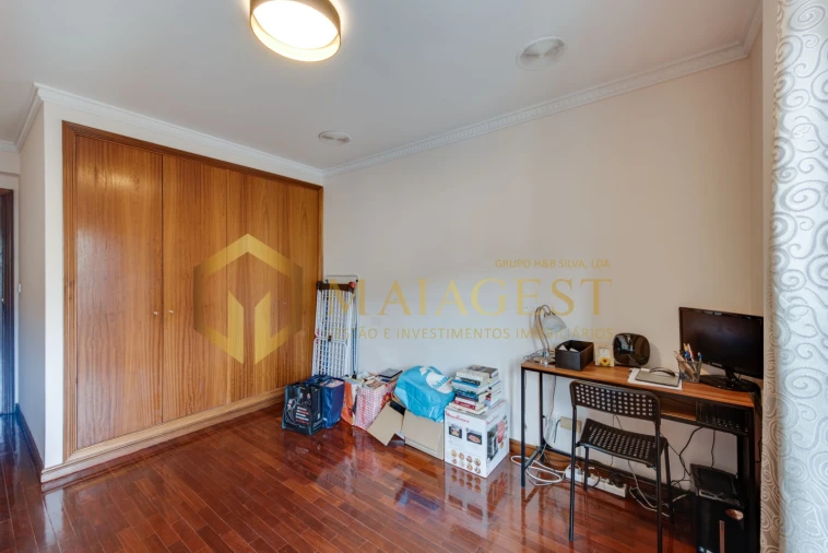 Apartamento T2 para Venda em Mafamude e Vilar do Paraíso Foto 24