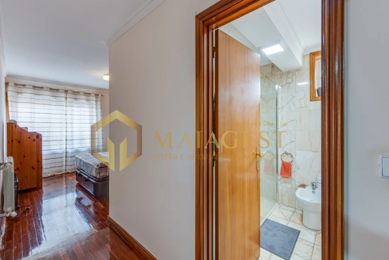 Apartamento T2 para Venda em Mafamude e Vilar do Paraíso Foto 29