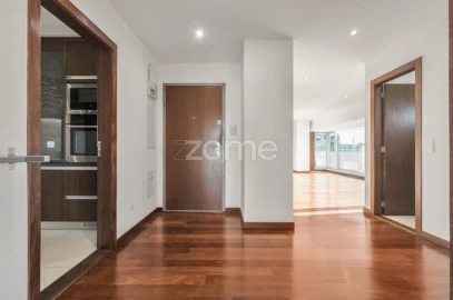 Apartamento T5 para Venda em Paranhos