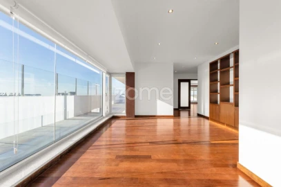Apartamento T5 para Venda em Paranhos