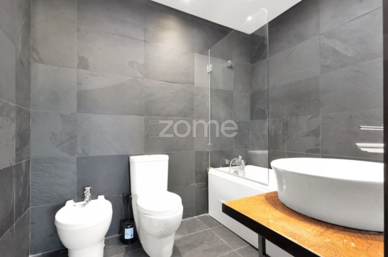 Apartamento T5 para Venda em Paranhos Foto 18