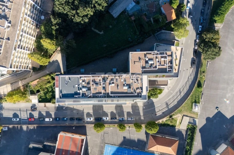 Apartamento T5 para Venda em Paranhos Foto 29