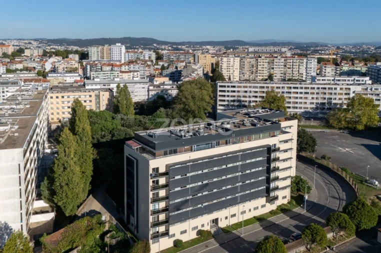 Apartamento T5 para Venda em Paranhos Foto 30