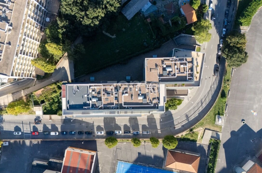 Apartamento T5 para Venda em Paranhos Foto 29