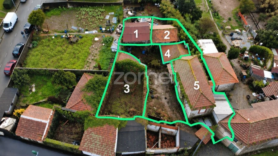 Moradia T10 para Venda em Oliveira do Douro